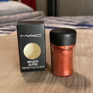 MAC’s “Reflects Rust” Reflects Glitter